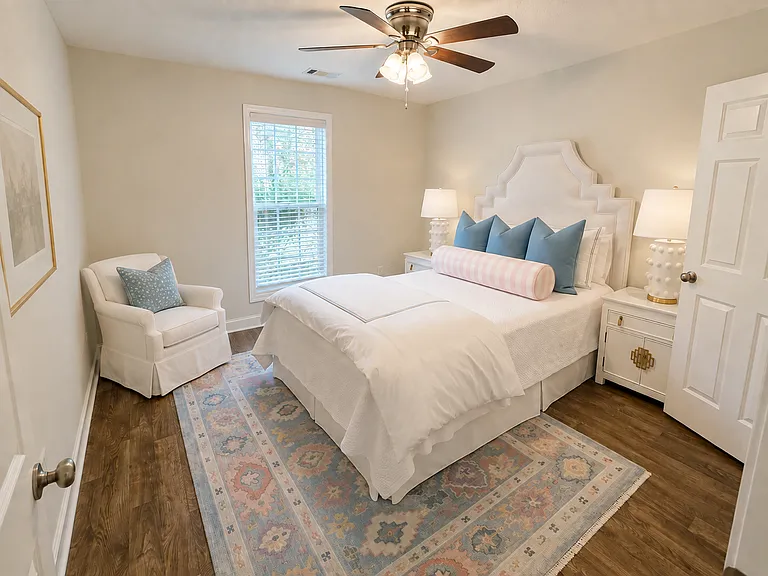 217 Stillwater Dr — Photo 8