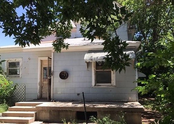 2nd image of 109 N Broadway