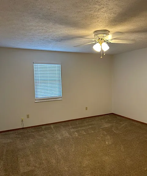 Master Bedroom 15 x 15