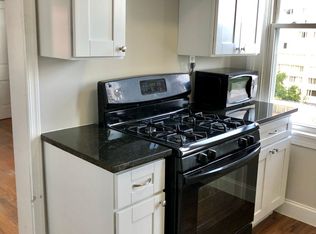 1041 St Paul St **, Baltimore, MD 21202