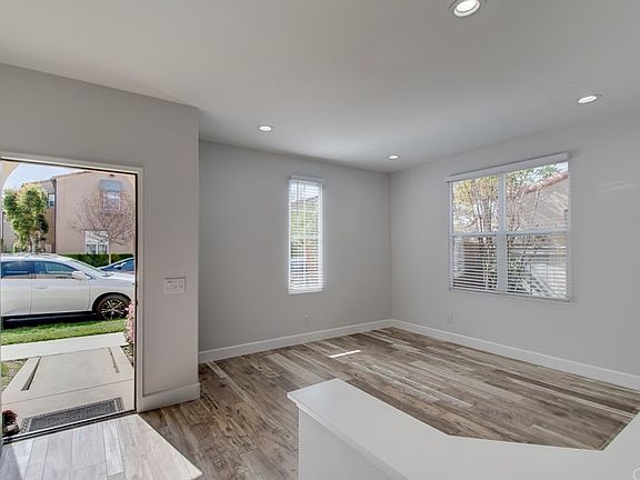 4th image of 11 Sonata St #87
