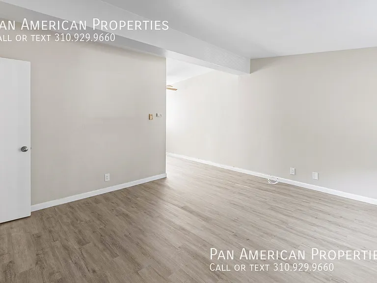 110 W Market St #7 — Photo 16