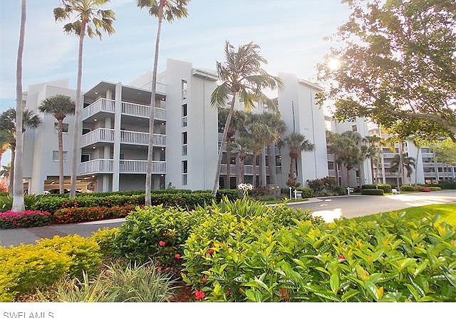 1st image of 893 Collier Ct #3-402