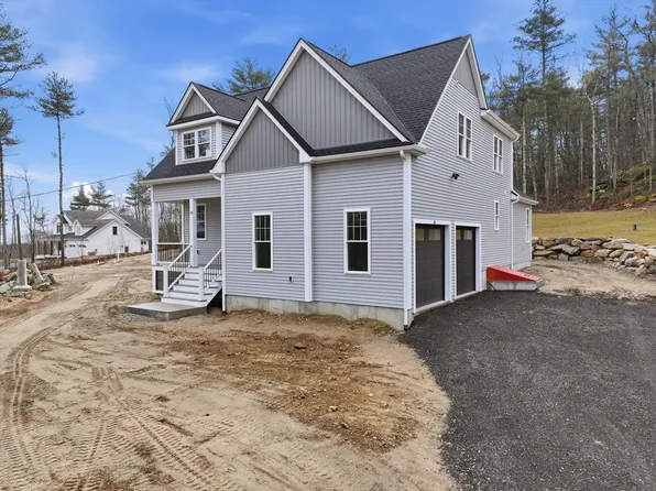 18 Lakeshore Dr, Douglas, MA 01516