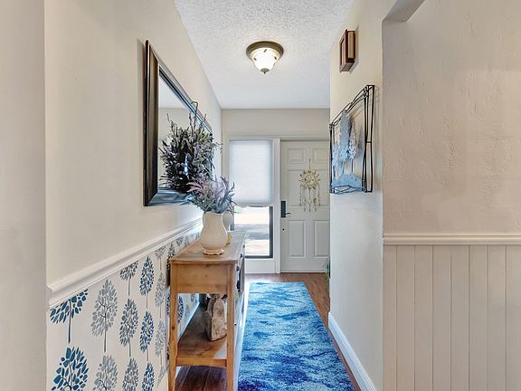 5th image of 3706 Arelia Drive N