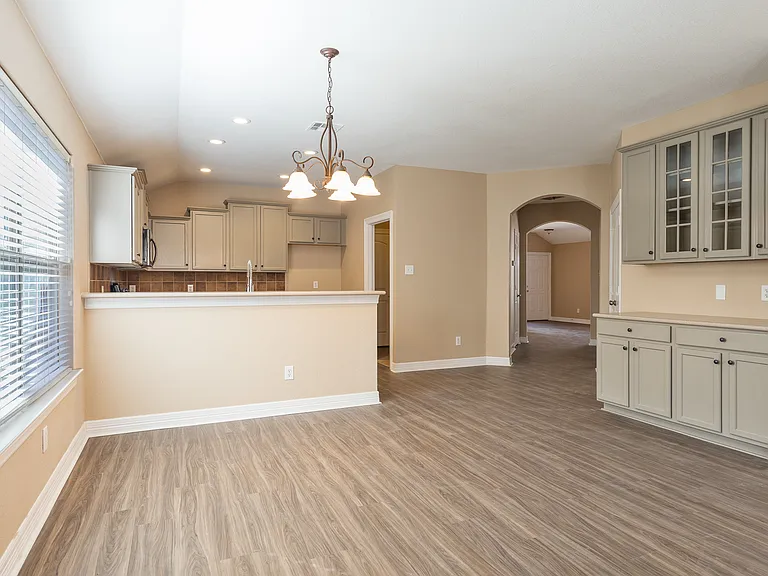 1617 Nighthawk Dr — Photo 4