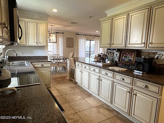 4th image of 10024 Leisure Ln N #37