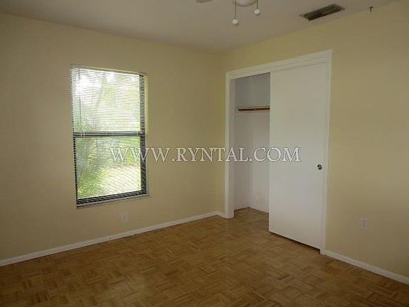 5th image of 5833 Countrywood Dr
