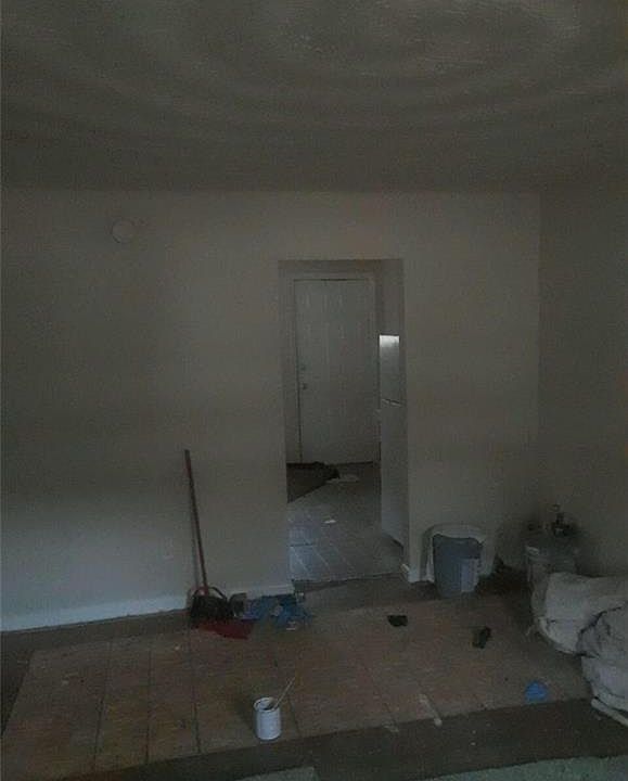 2nd image of 229 38th St