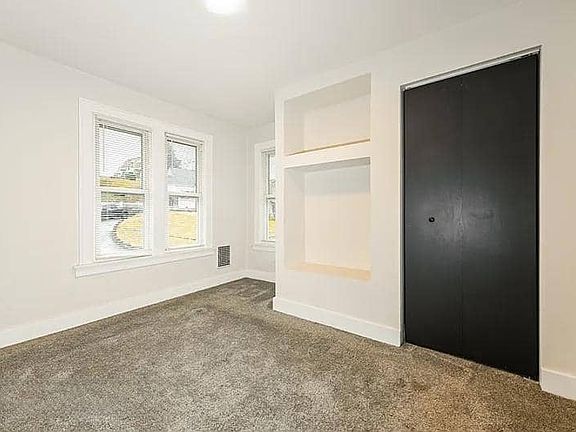 5th image of 3714 Poplar Ave #64C