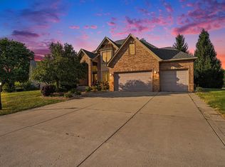 10739 Erie Dr, Winfield, IN 46307