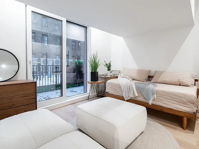 931 Carroll St #C201B — Photo 5