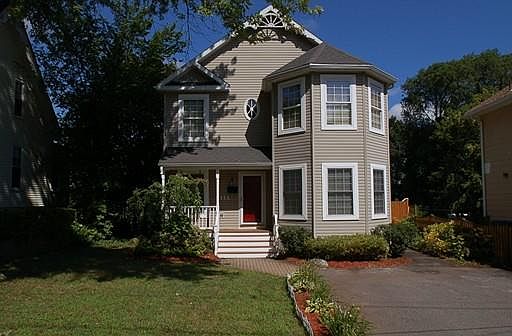 1st image of 11 Kosciusko St #A