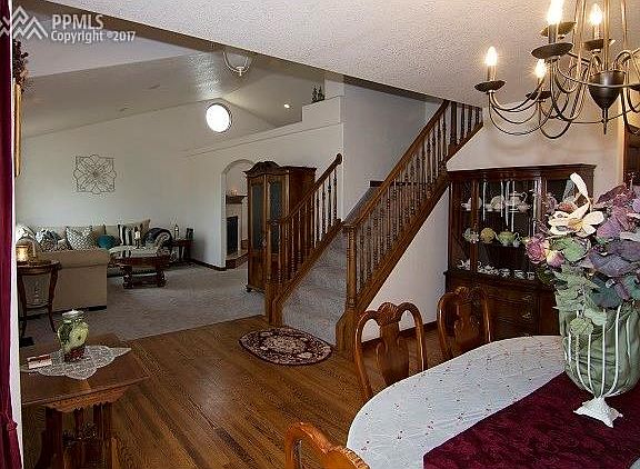 2nd image of 975 Marie Ln