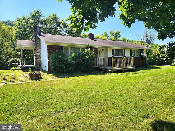 2nd image of 3290 Bedford Valley Rd