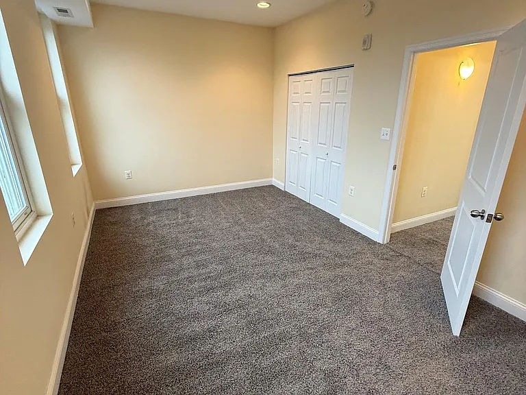532 8th St SE #3 — Photo 16