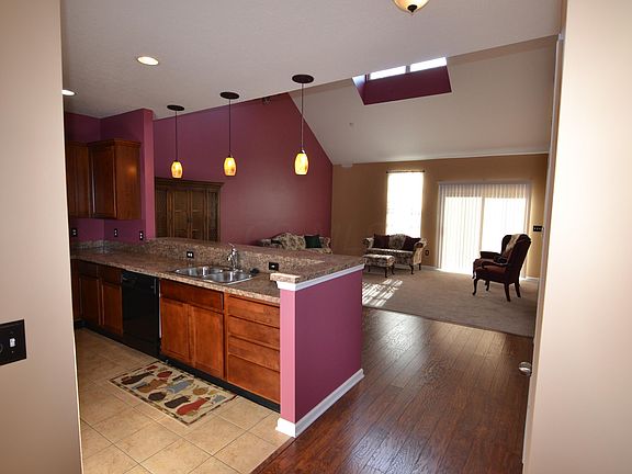 2nd image of 4308 Pillar Dr #20-430