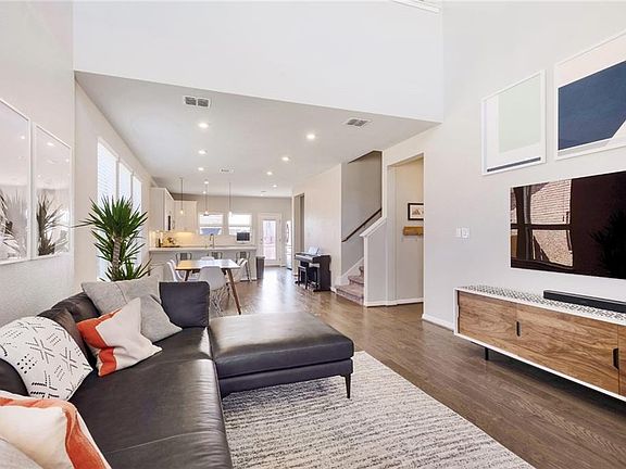 5th image of 2207 Land Grant Way