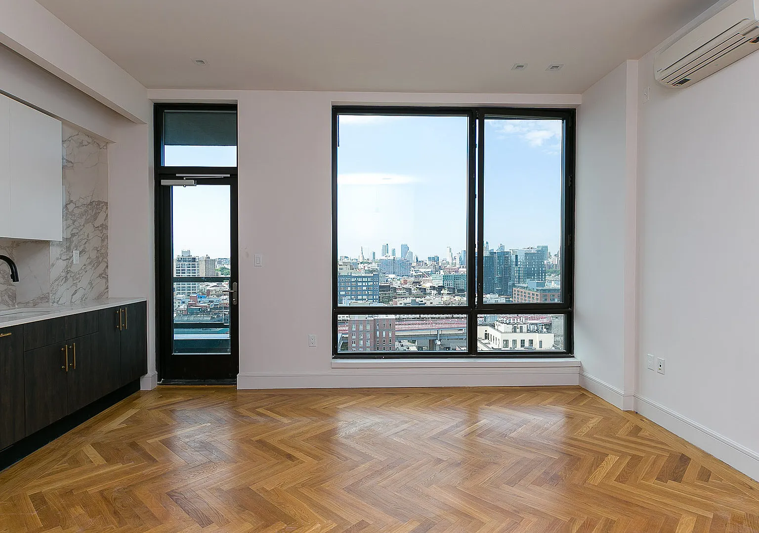 321 Wythe Avenue — Photo 4