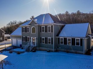 31 Lydia Ln, Taunton, MA 02780