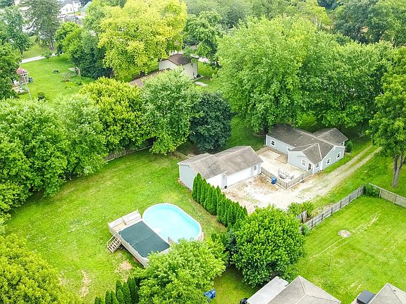 2nd image of 7066 Norwood Dr
