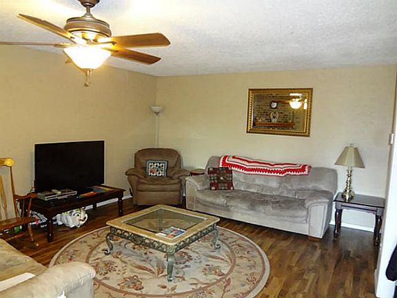 3rd image of 5700 Sundance Cir