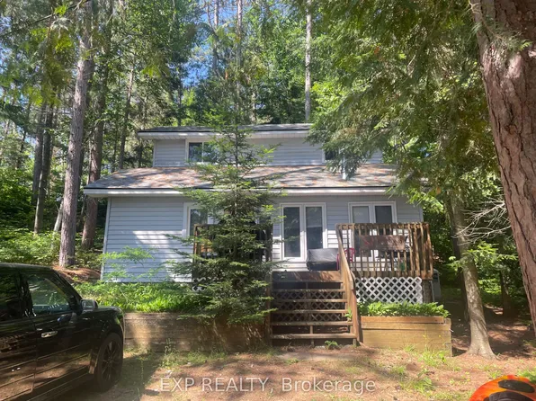 19 Gorny Ln, Madawaska Valley, ON K0J 1B0