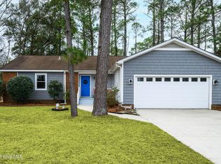 6203 Gondolier Dr, New Bern, NC 28560