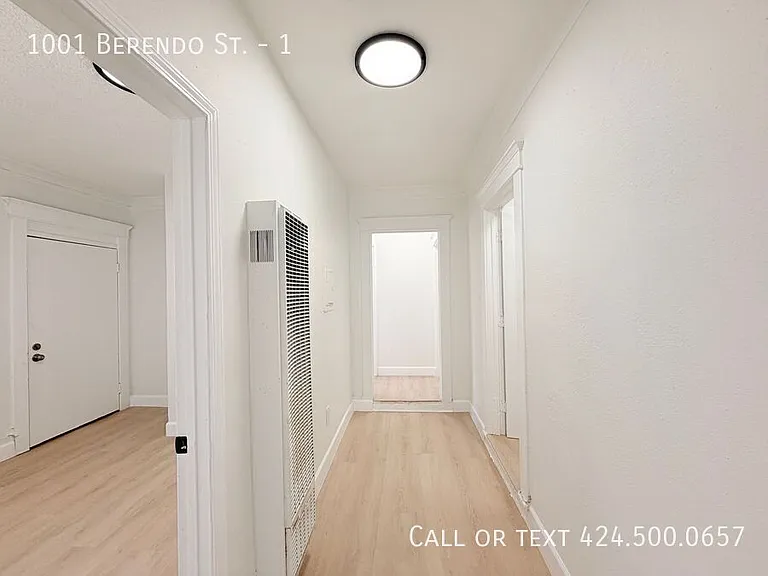 1001 N Berendo St #1 — Photo 5
