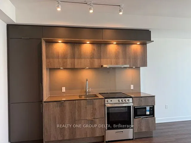 448 Burnhamthorpe Rd W #5807 — Photo 7