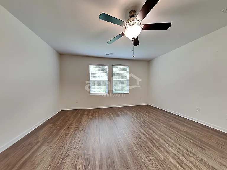 152 Orion Way — Photo 10