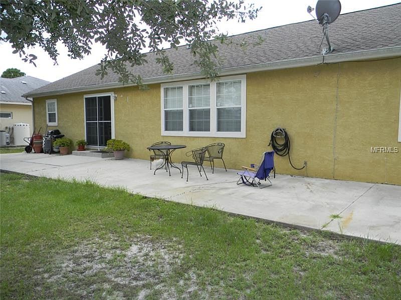 2nd image of 2422 Dongola St