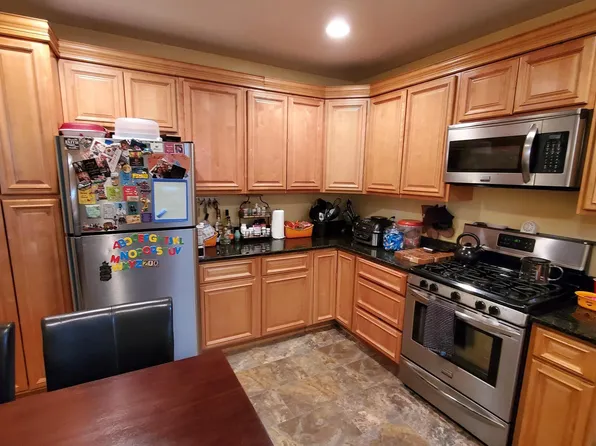 348 Hillcrest Ave, Trenton, NJ 08618