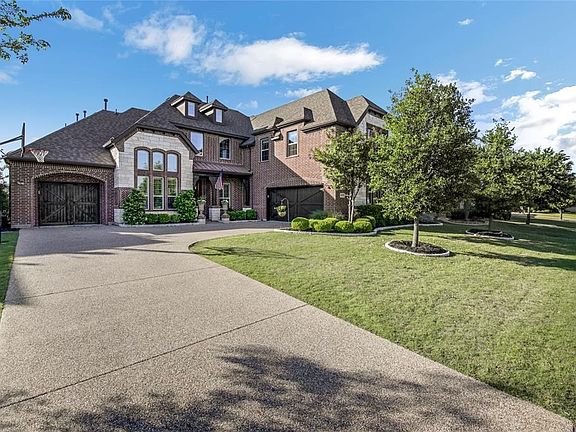3rd image of 2815 Castlereach St
