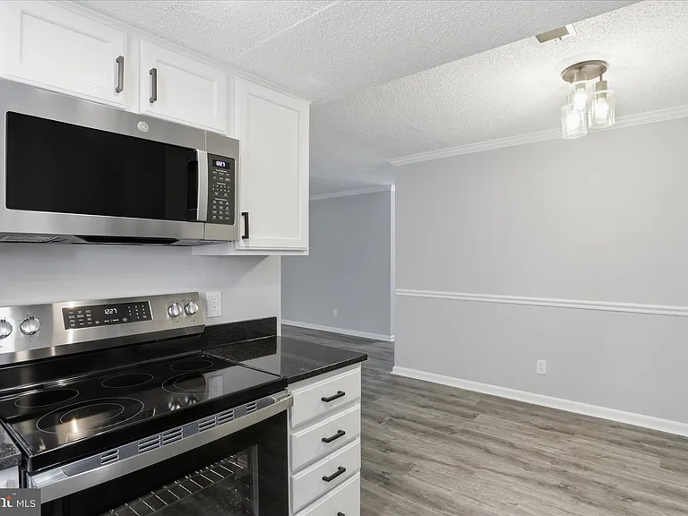 12002 Golf Ridge Ct — Photo 16