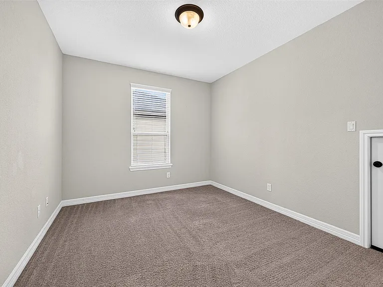 26302 Misty Ember Ln — Photo 35