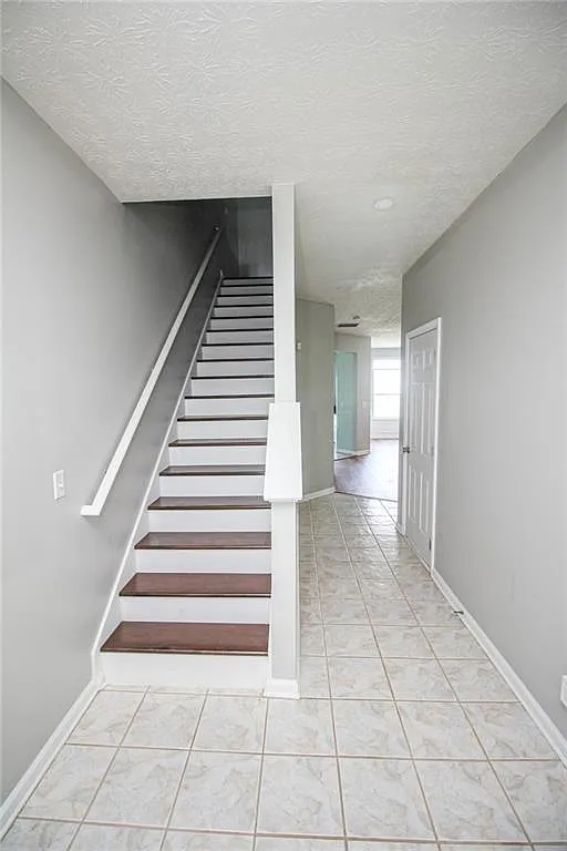 3 bed, 2.5 bath, 1506 sqft, $1,850 — Photo 2