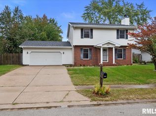 2505 Columbus Cir, Springfield, IL 62703