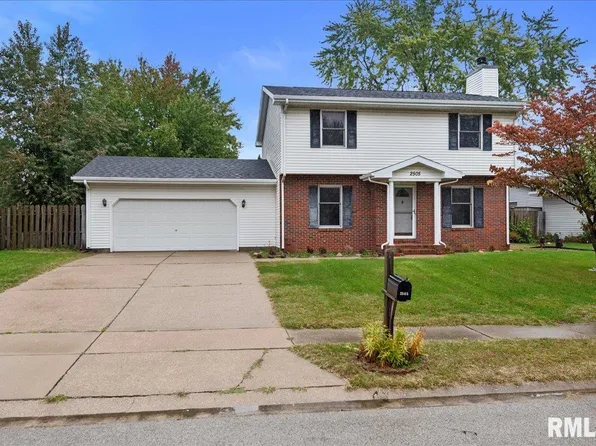 2505 Columbus Cir, Springfield, IL 62703