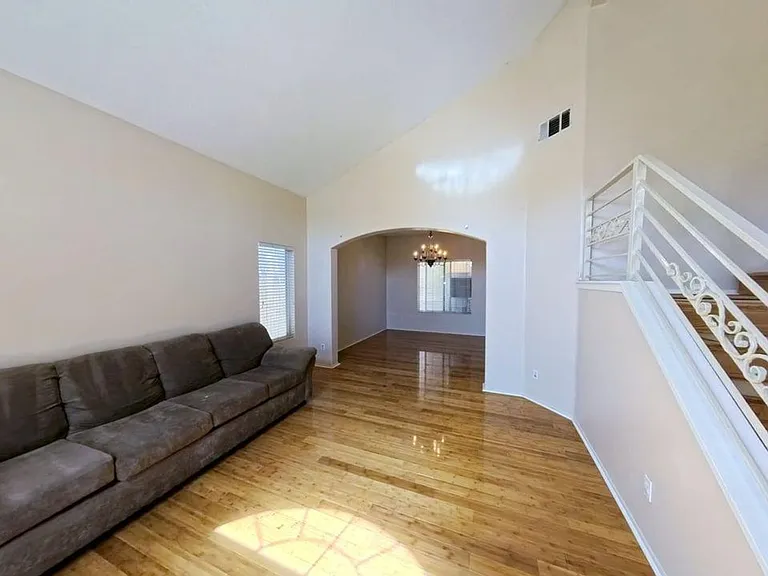 2226 Willowbrook Ln — Photo 6