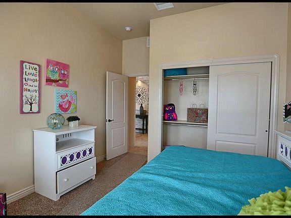 4th image of 12713 Valentin Ave