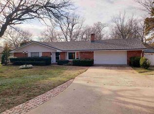 3915 Country Club Rd, Duncan, OK 73533