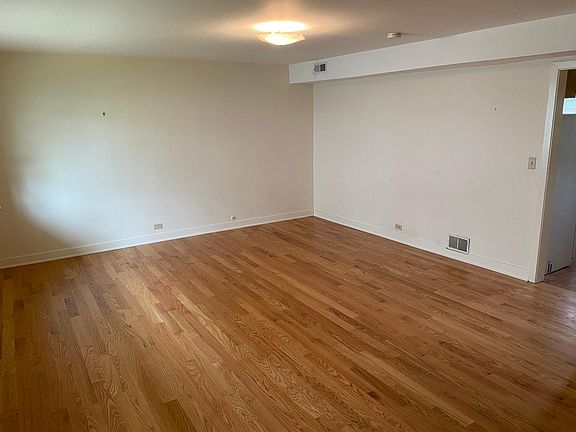 3rd image of 1456 Wilmette Ave