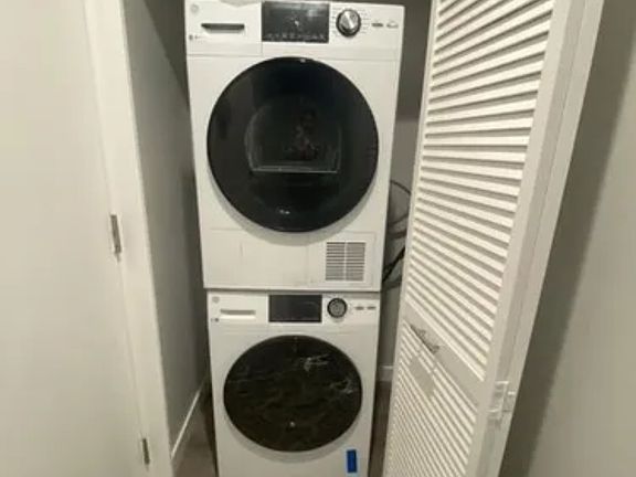 5th image of 330 N Crescent Dr APT 106