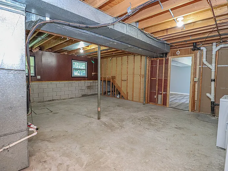 328 Benfield Rd — Photo 10