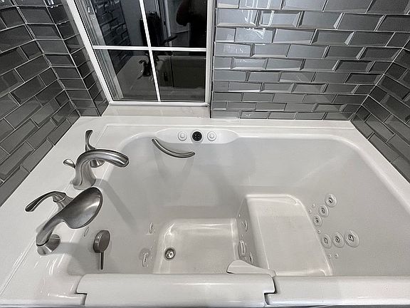 Bath 2 Koehler Walk-in Tub