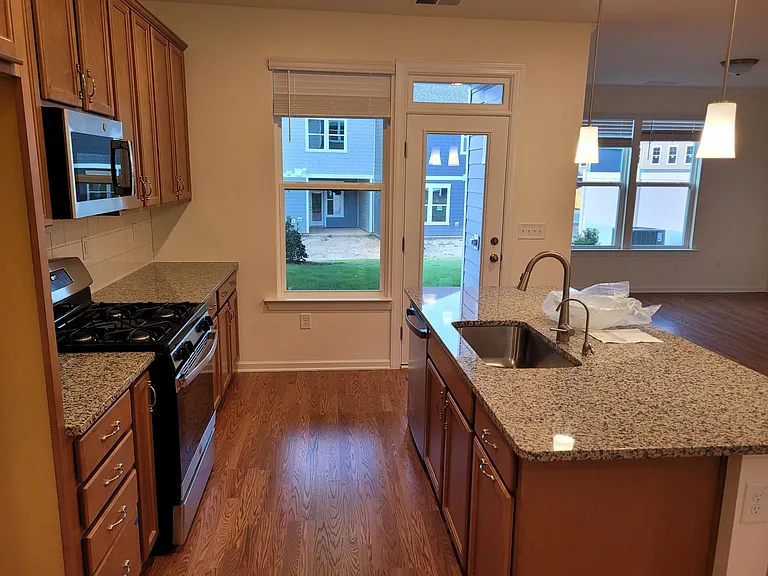 302 Kephart Way — Photo 18