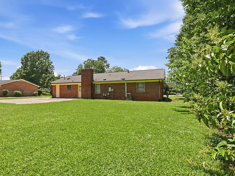 4609 Randolph Rd — Photo 30