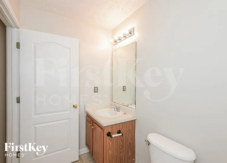4447 Chester Ln — Photo 14