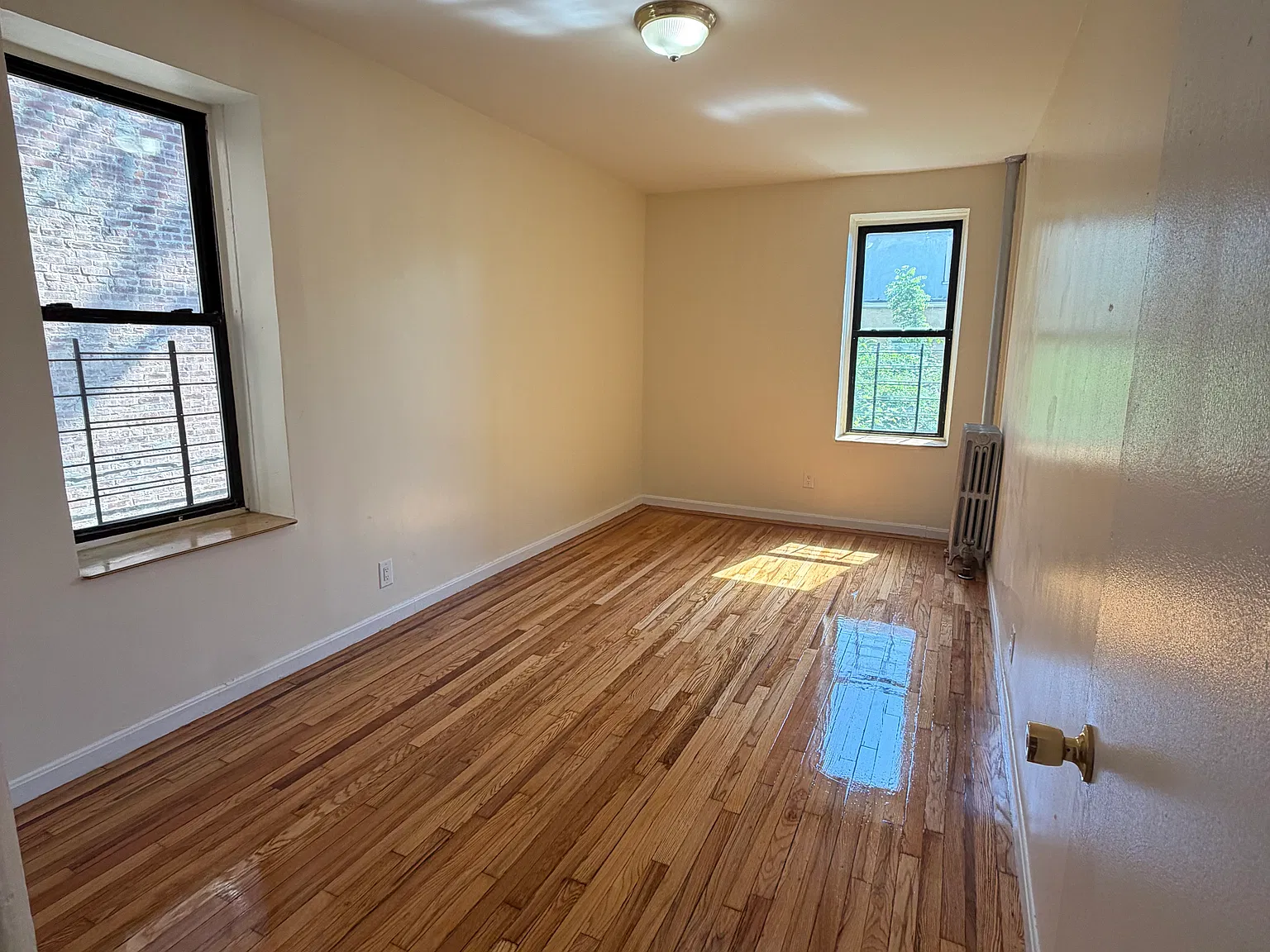 1 bed, 750 sqft, $2,000 — Photo 4